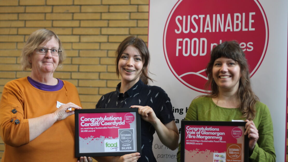 Pearl Costello of Food Cardiff receives the Sustainable Food Places silver award certificate